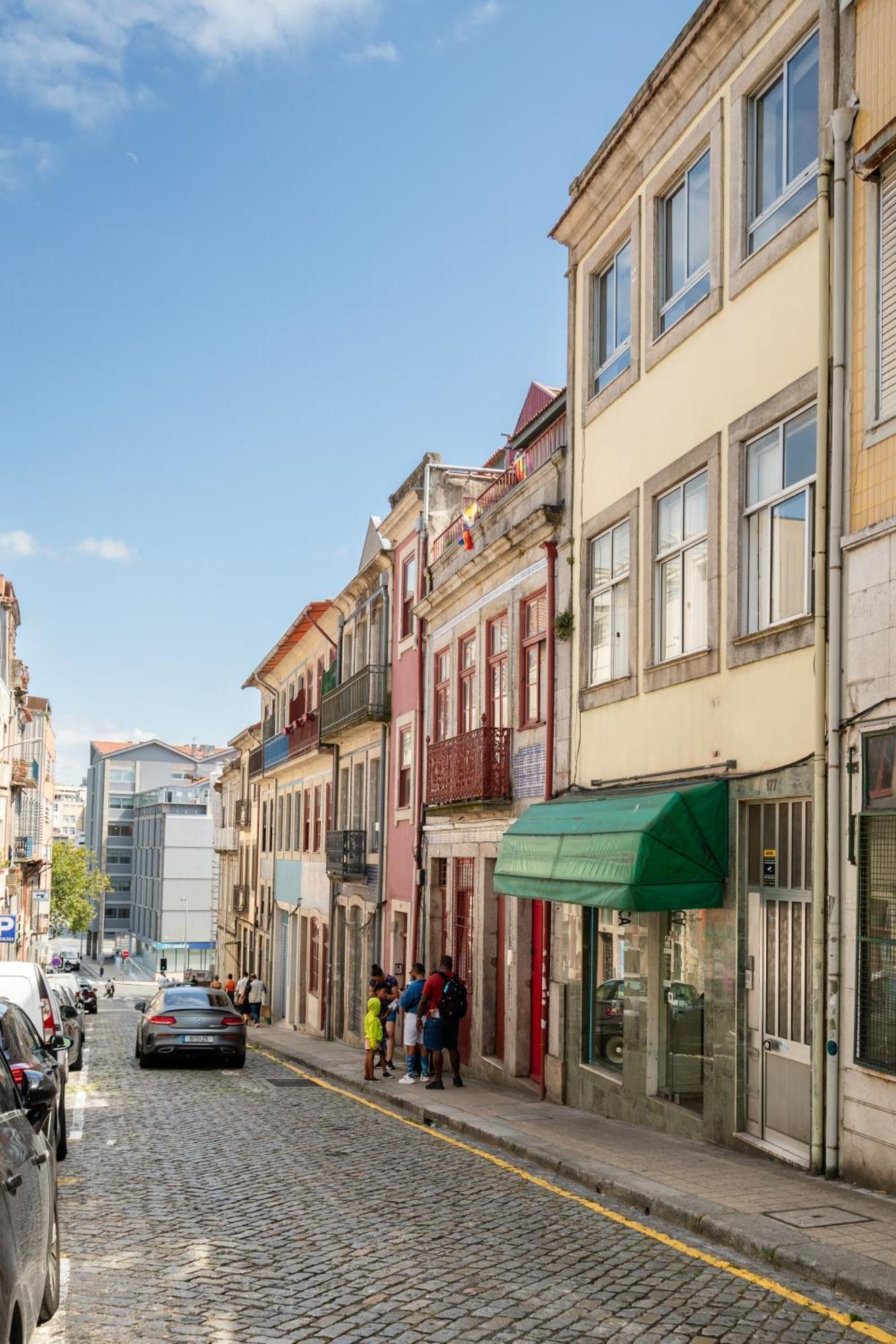 Appartamento Host Wise - Large Flat W Terrace - Ace Location At Aliados OOporto Esterno foto